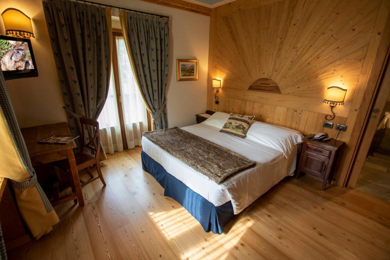 Laghetto Alpine Hotel & Restaurant บรุสซอน ภายนอก รูปภาพ