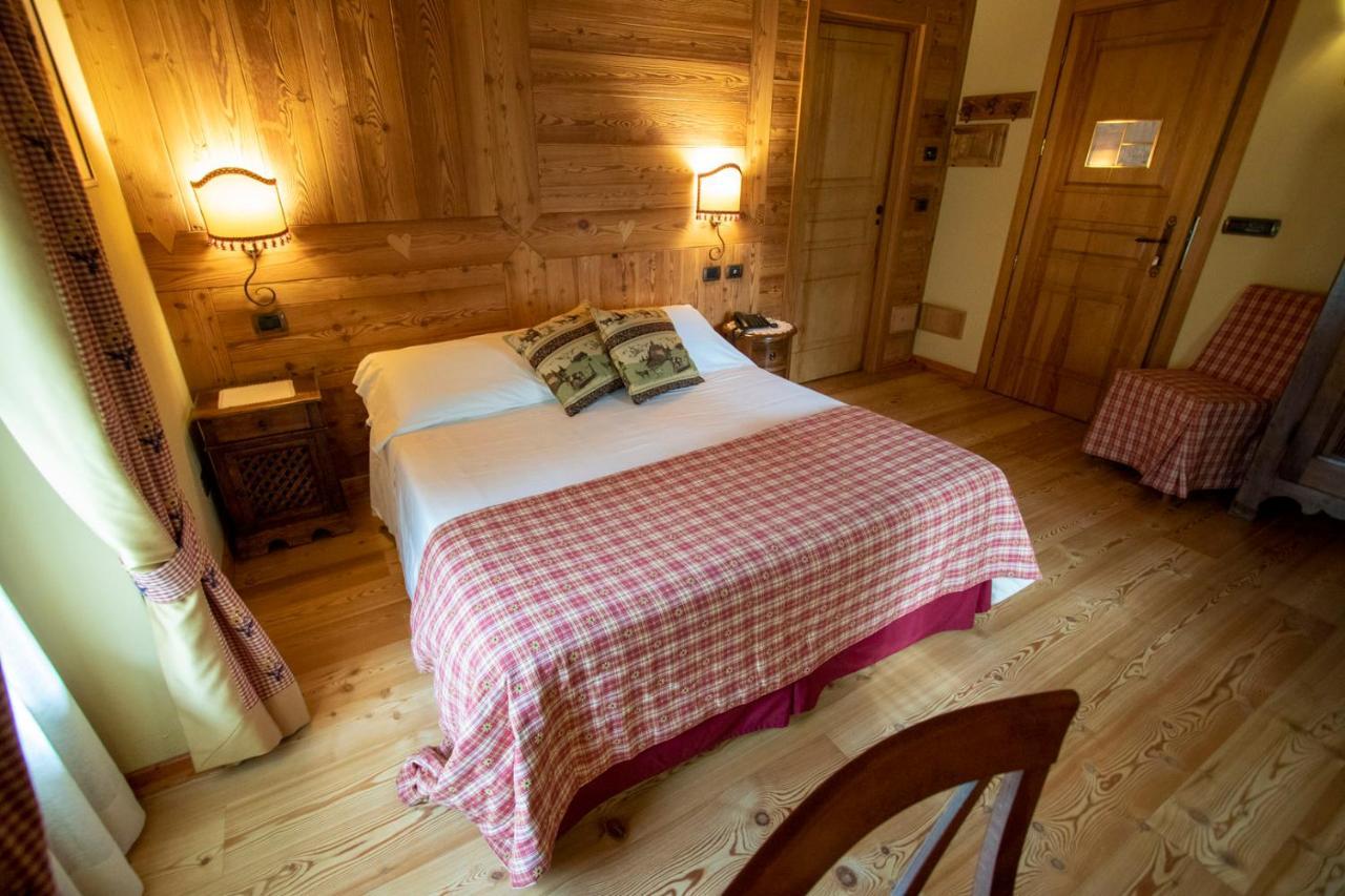 Laghetto Alpine Hotel & Restaurant บรุสซอน ภายนอก รูปภาพ