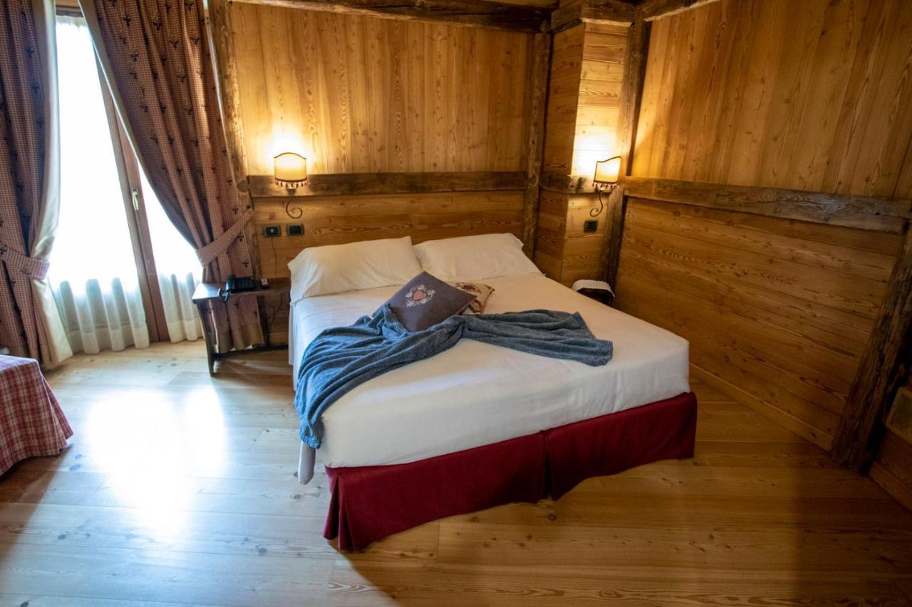 Laghetto Alpine Hotel & Restaurant บรุสซอน ภายนอก รูปภาพ