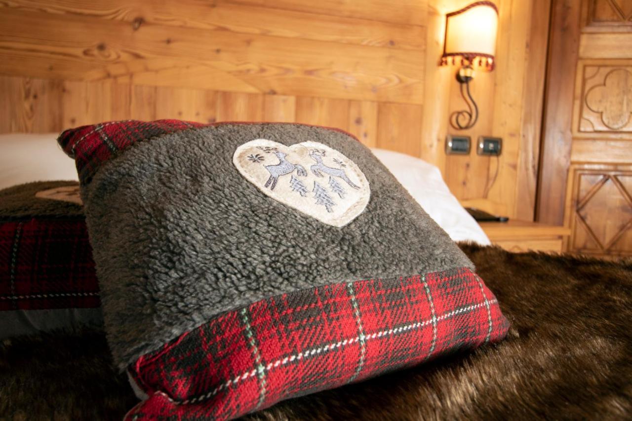 Laghetto Alpine Hotel & Restaurant บรุสซอน ภายนอก รูปภาพ