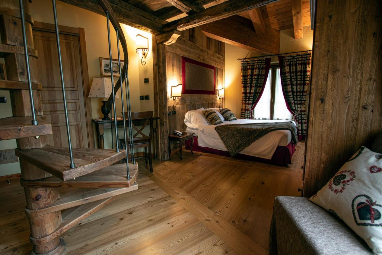 Laghetto Alpine Hotel & Restaurant บรุสซอน ภายนอก รูปภาพ
