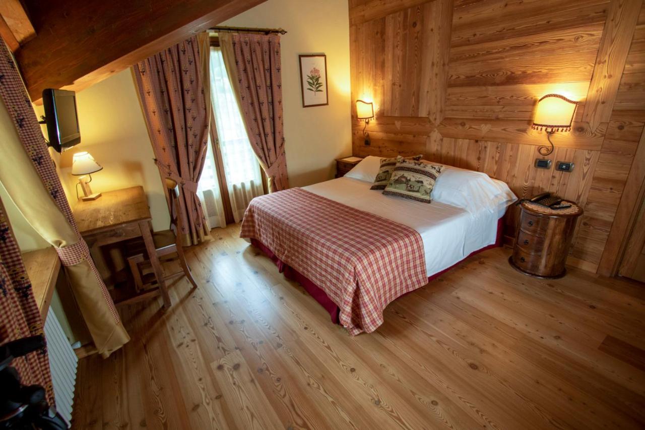 Laghetto Alpine Hotel & Restaurant บรุสซอน ภายนอก รูปภาพ